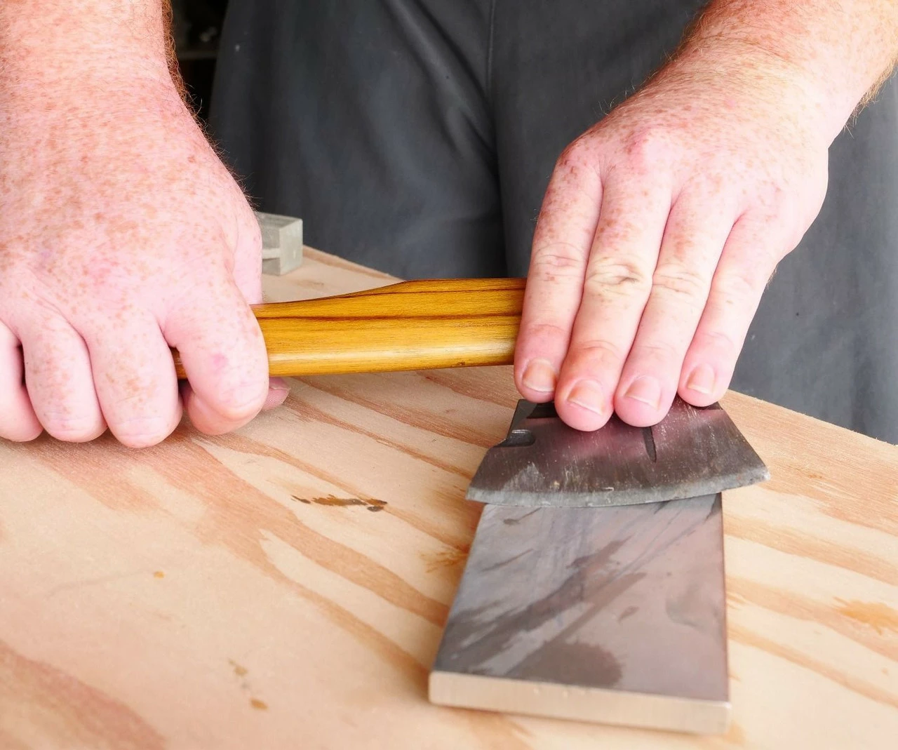 Outlet โค๏ธ DMT COARSE DIA SHARP 8IN. BENCH STONE ๐ฏ 5 Outlet โค๏ธ DMT COARSE DIA SHARP 8IN. BENCH STONE ๐ฏ - Image 3